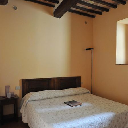 Fattoria Agriturismo Nerbona Casole dʼElsa Exterior foto